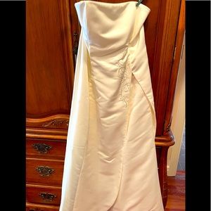 Scott McClintock White Gown Dress